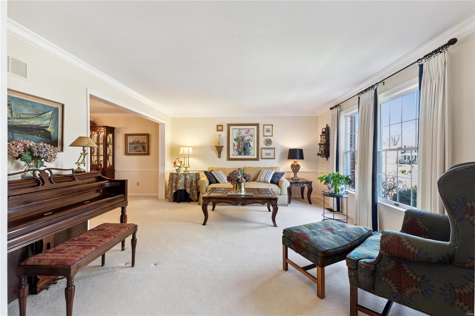 2156 Fairway Bend