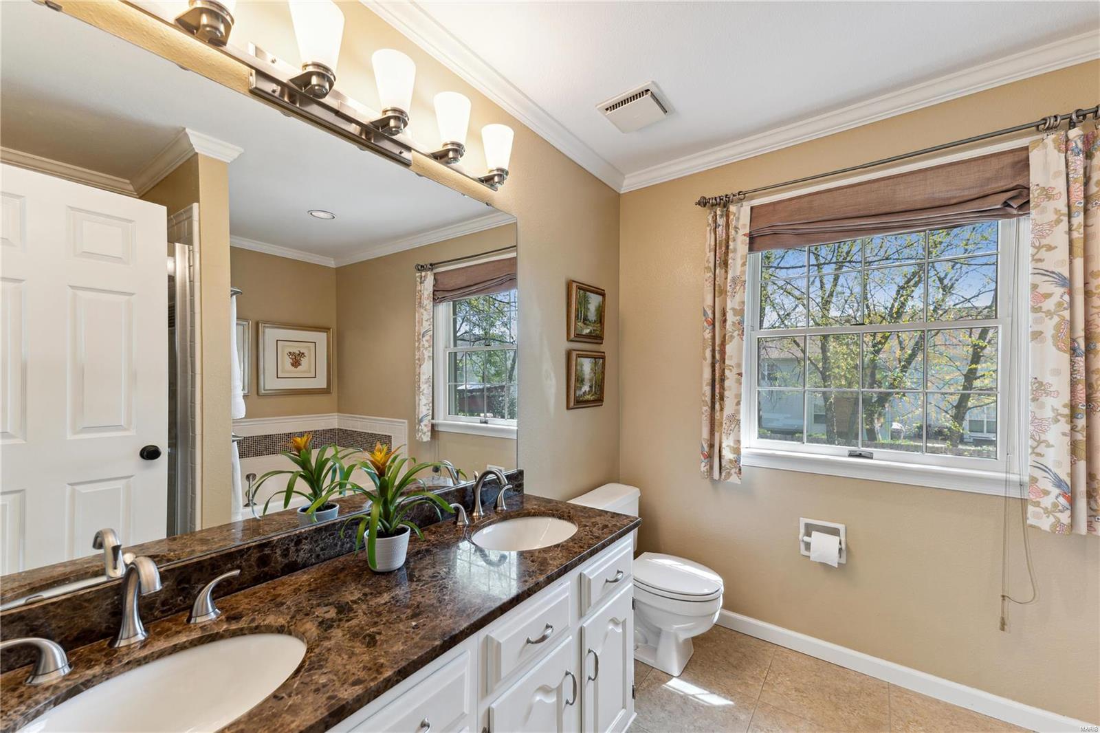 2156 Fairway Bend