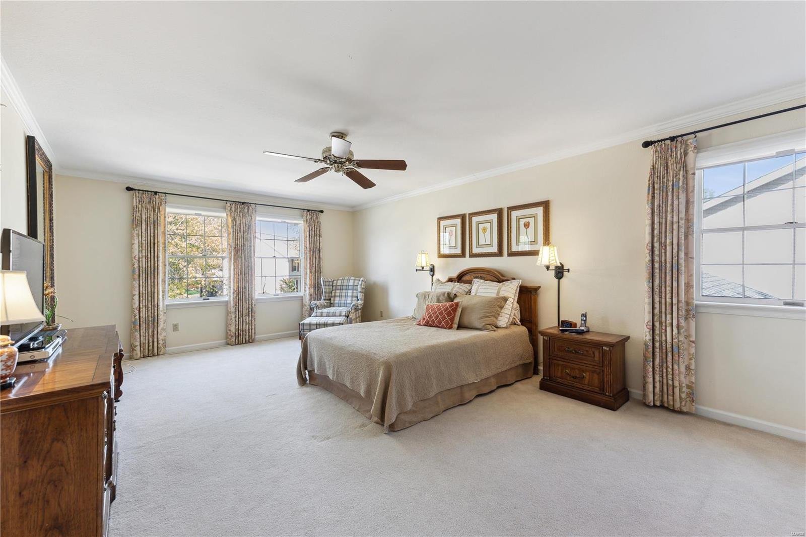 2156 Fairway Bend
