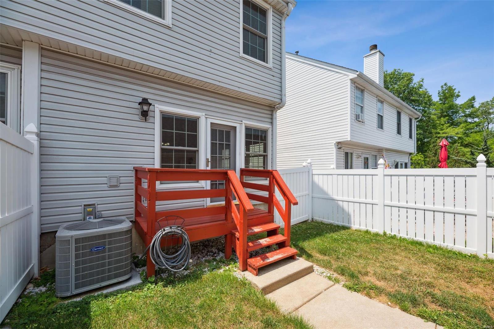 16513 Carriage View Ct