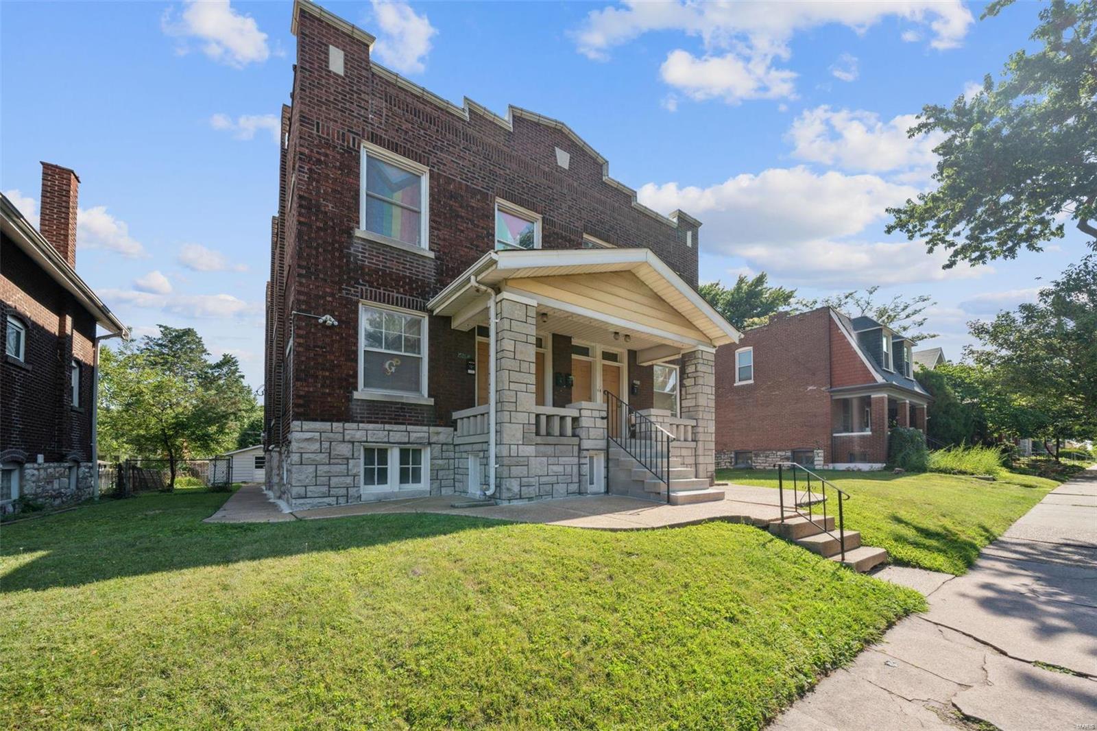 5214 Devonshire Avenue Unit: 5214-5216