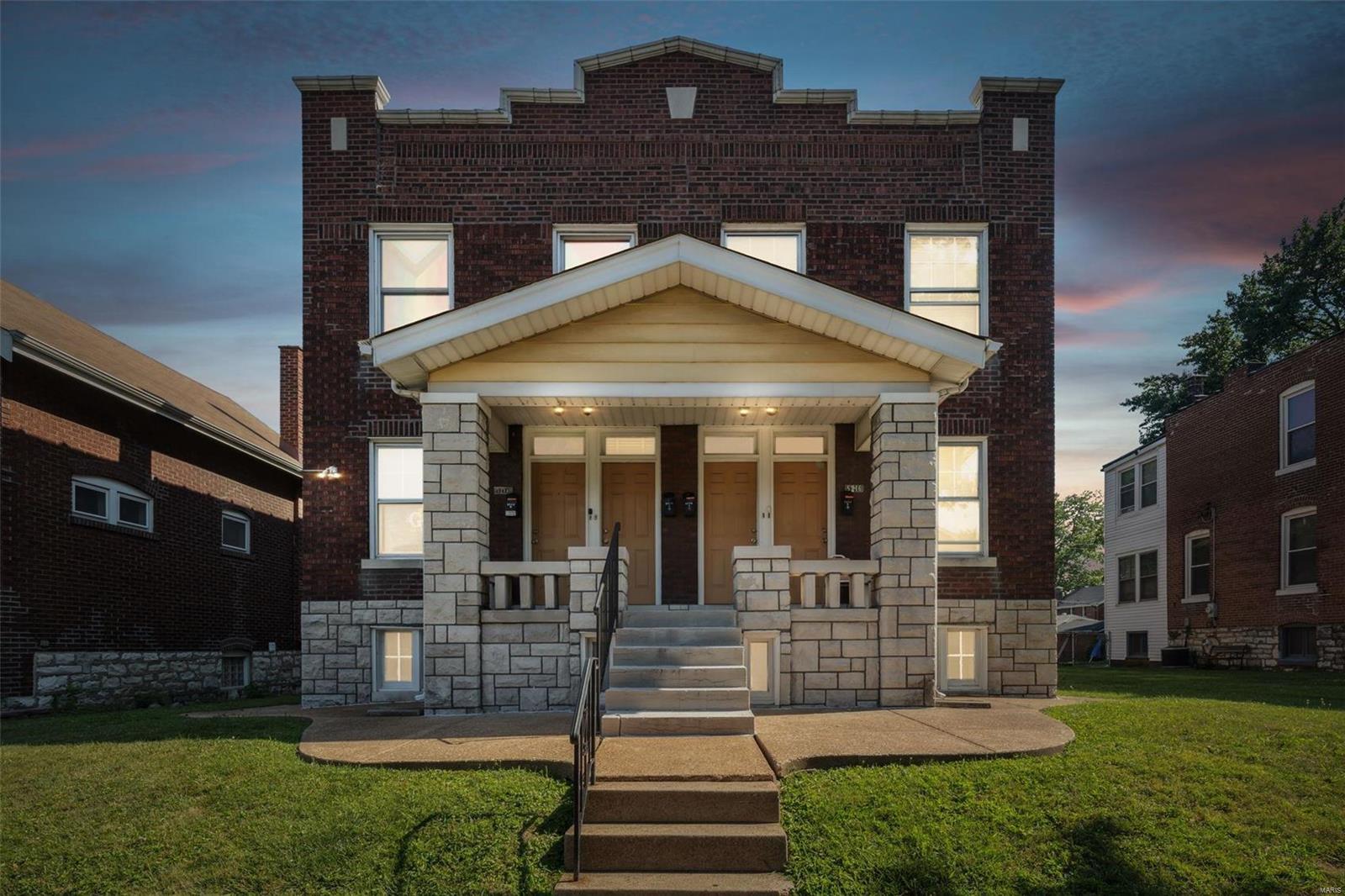5214 Devonshire Avenue Unit: 5214-5216