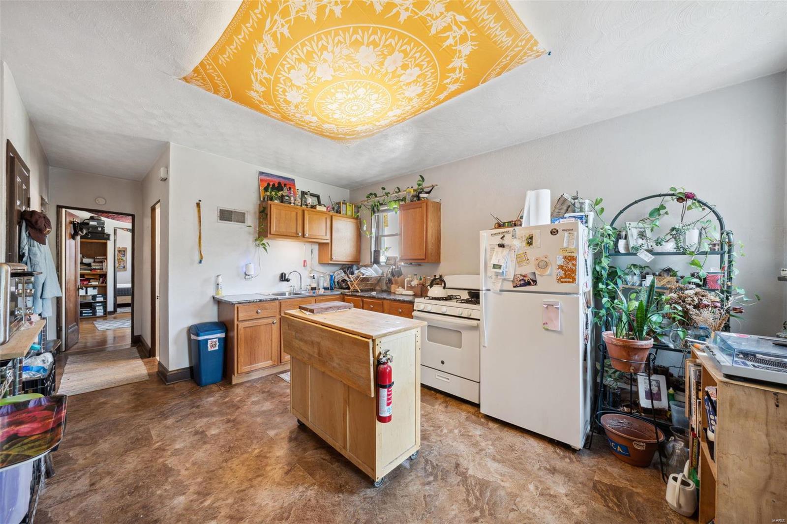 5214 Devonshire Avenue Unit: 5214-5216