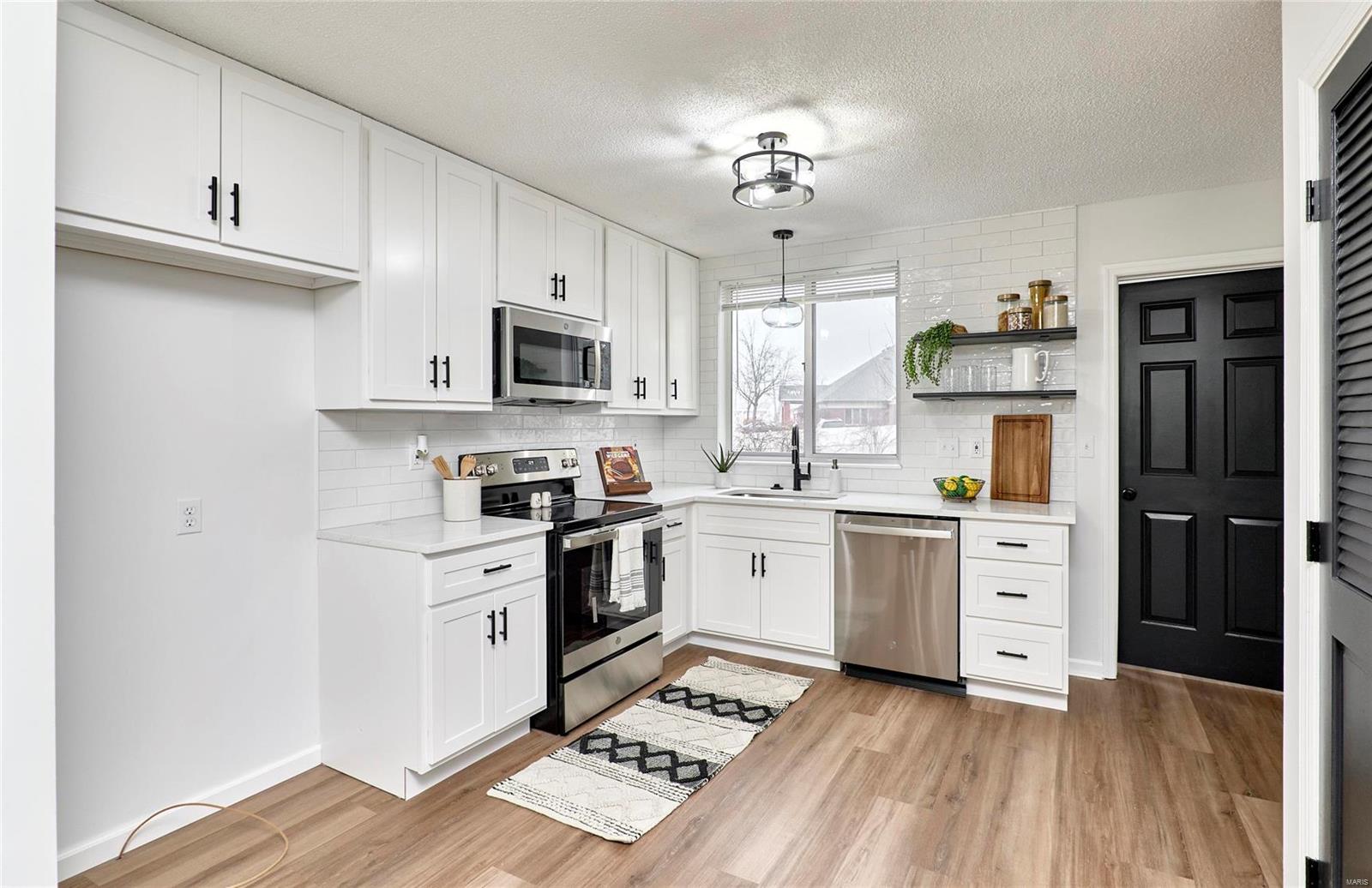 517 Pioneer Drive