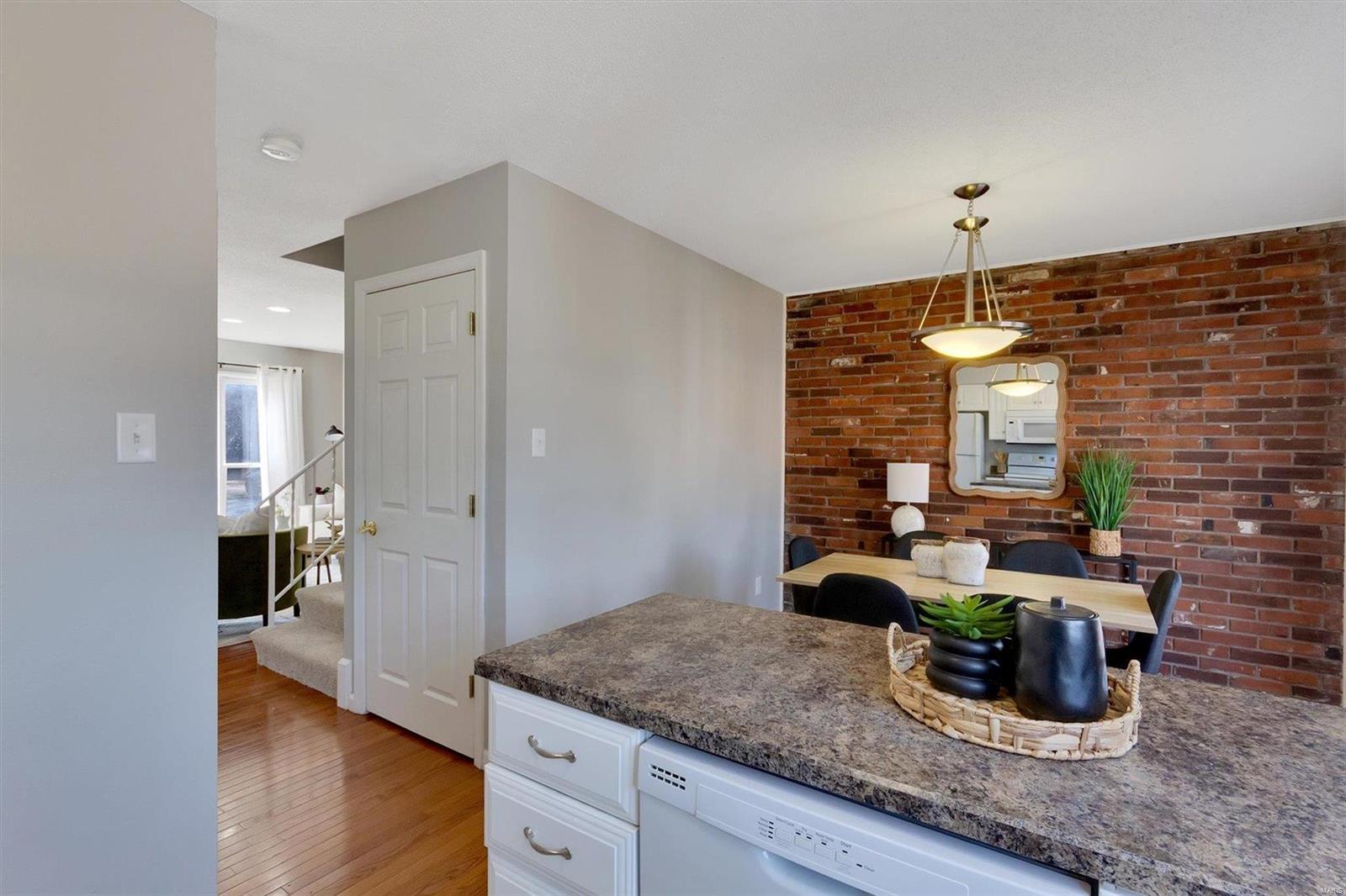 12867 Town And Four Drive Unit: 12867