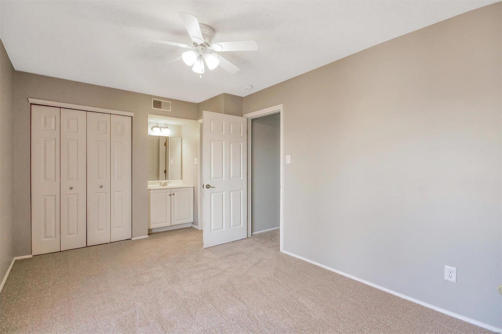 12867 Town And Four Drive Unit: 12867