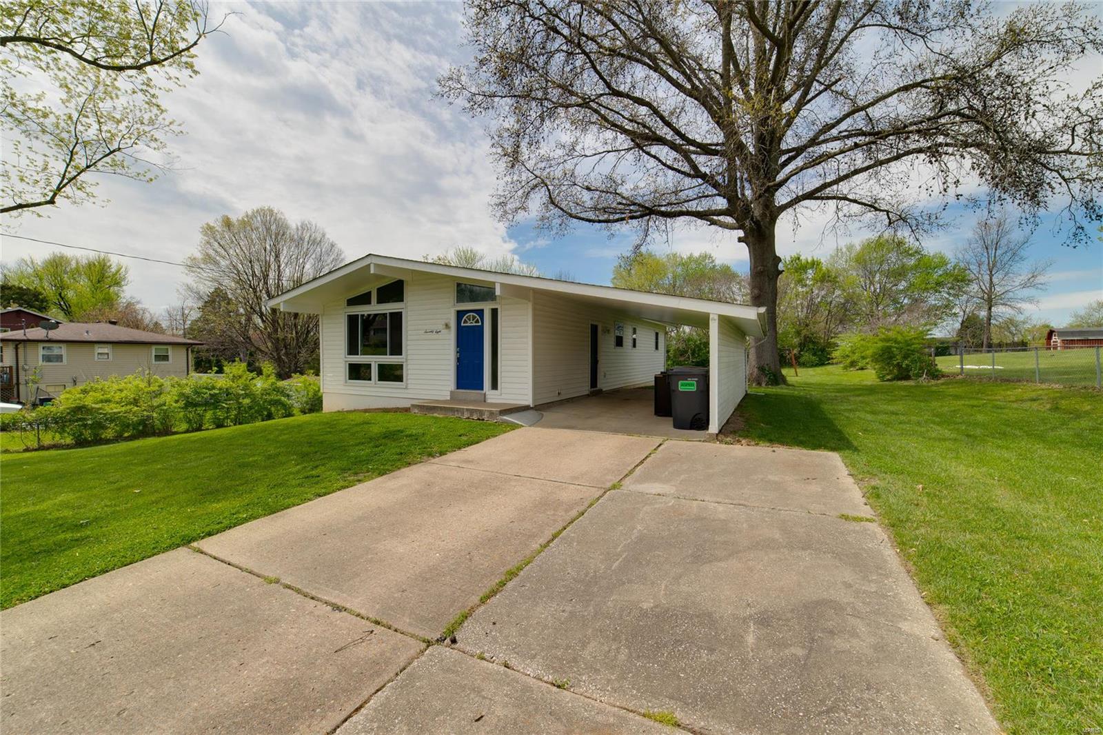 78 Robert Drive