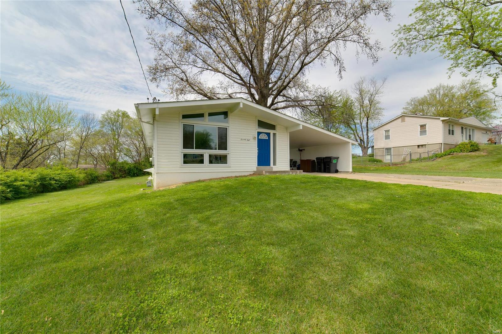 78 Robert Drive