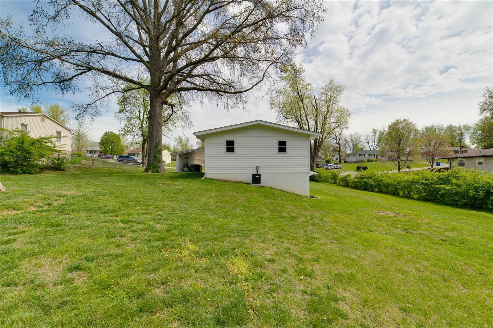78 Robert Drive