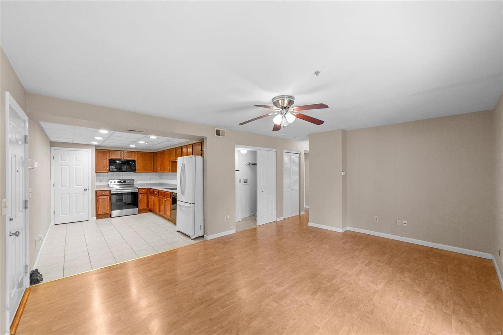 1401 Summertree Springs Avenue Unit: C
