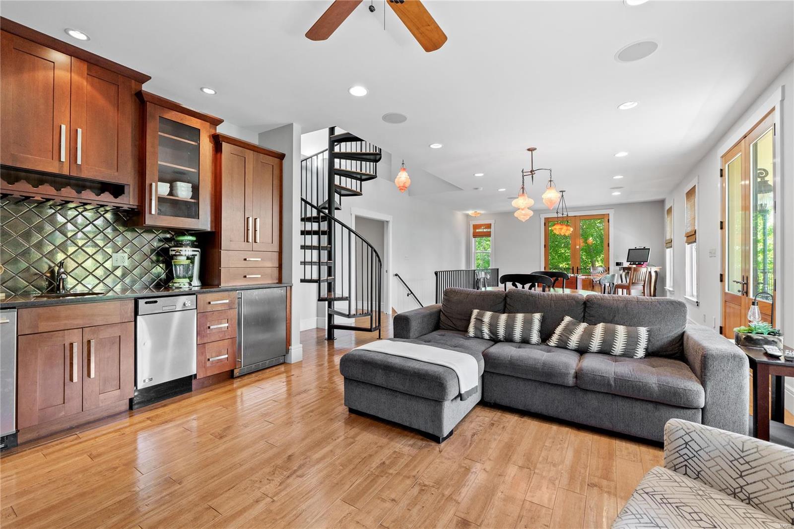 3500 Galt House Drive