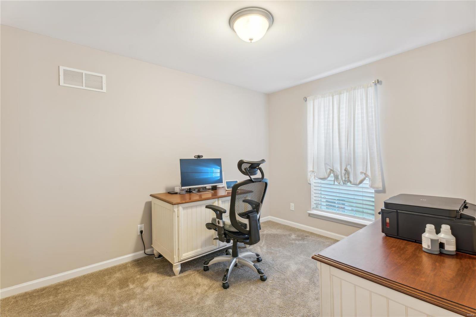 1034 Palisades Lane