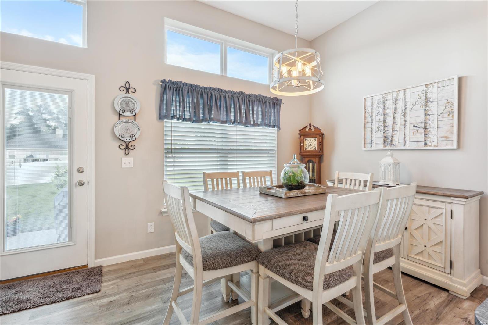 1034 Palisades Lane