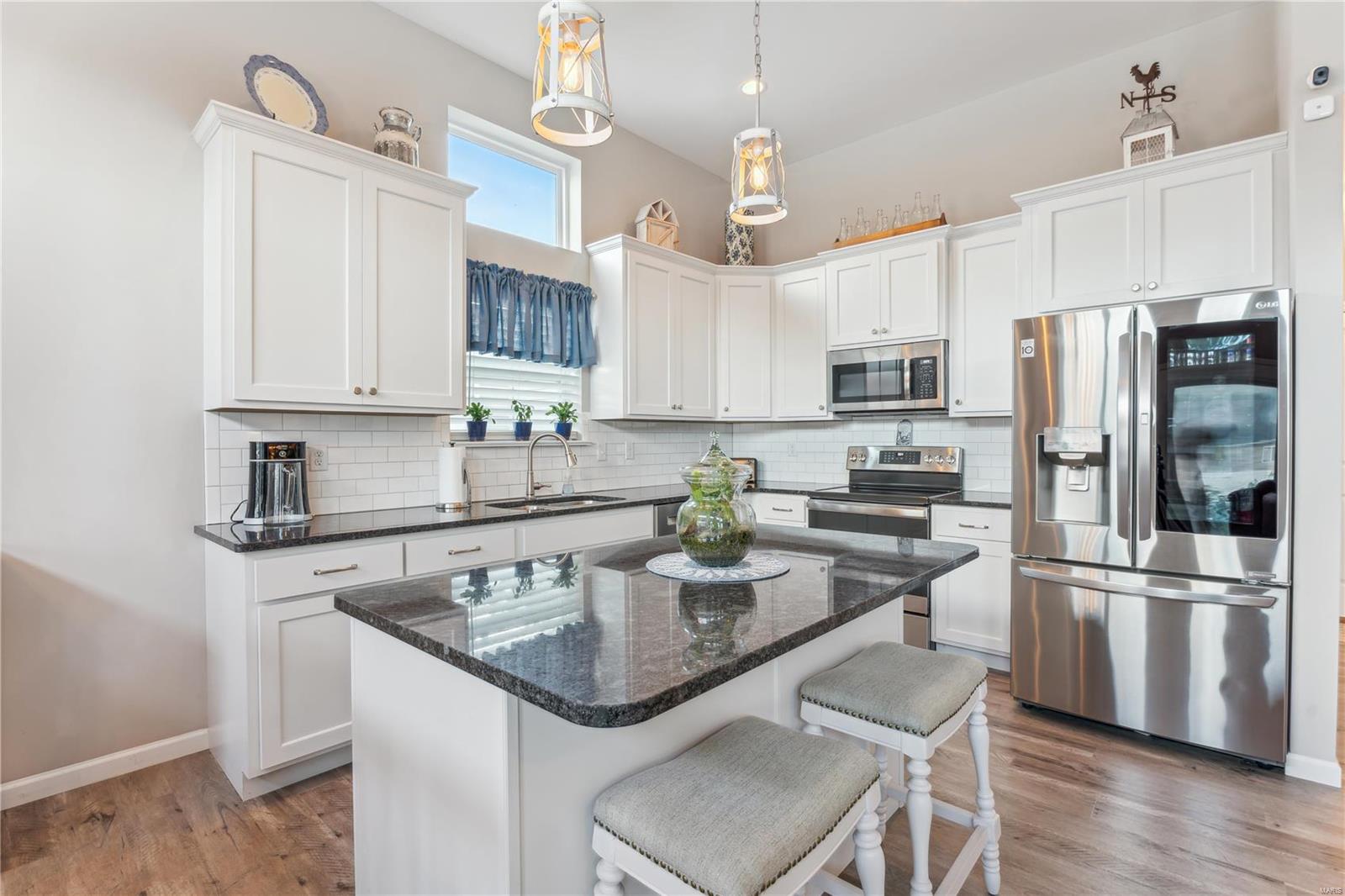 1034 Palisades Lane