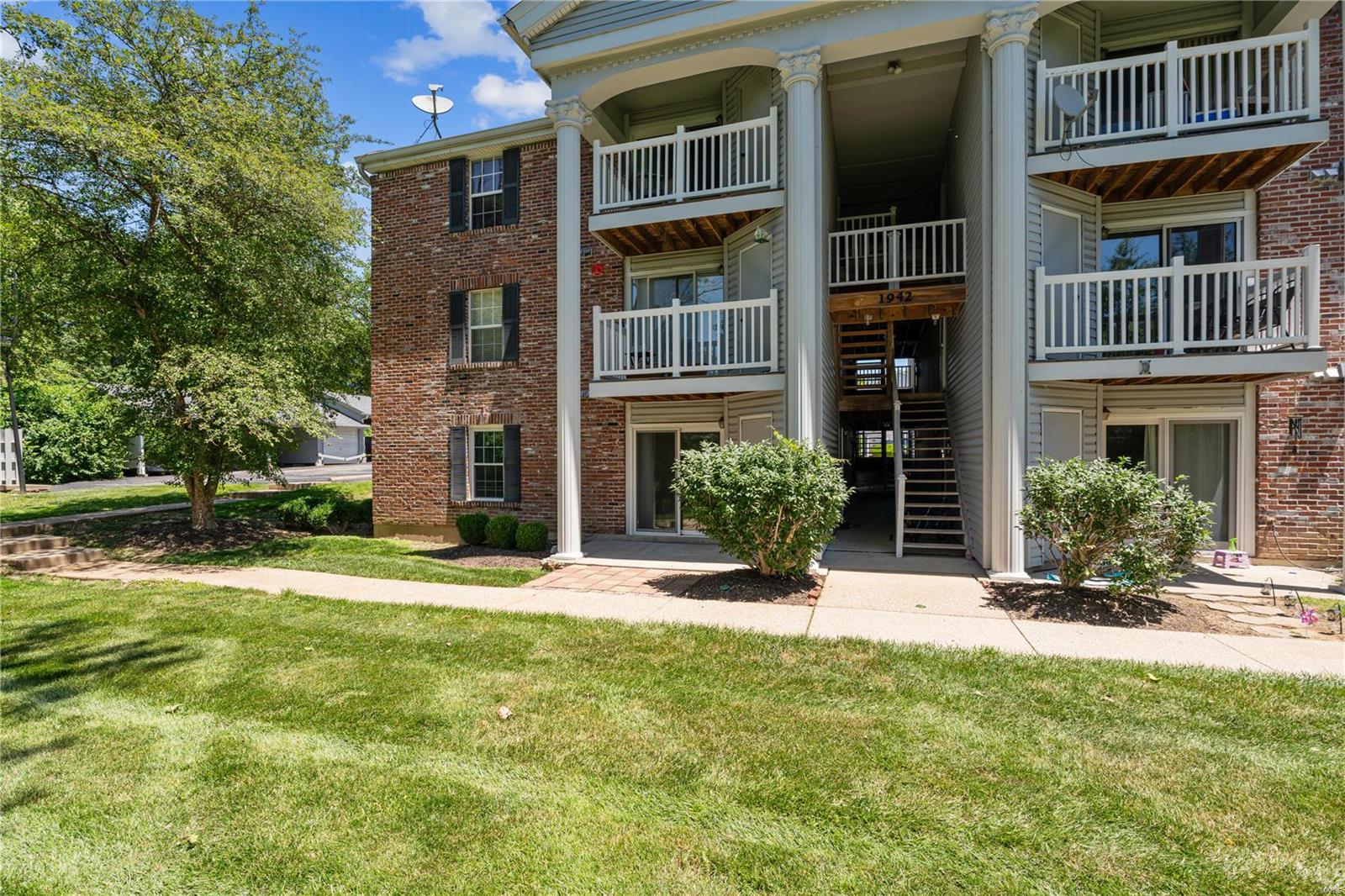 1942 Marine Terrace Drive Unit: B