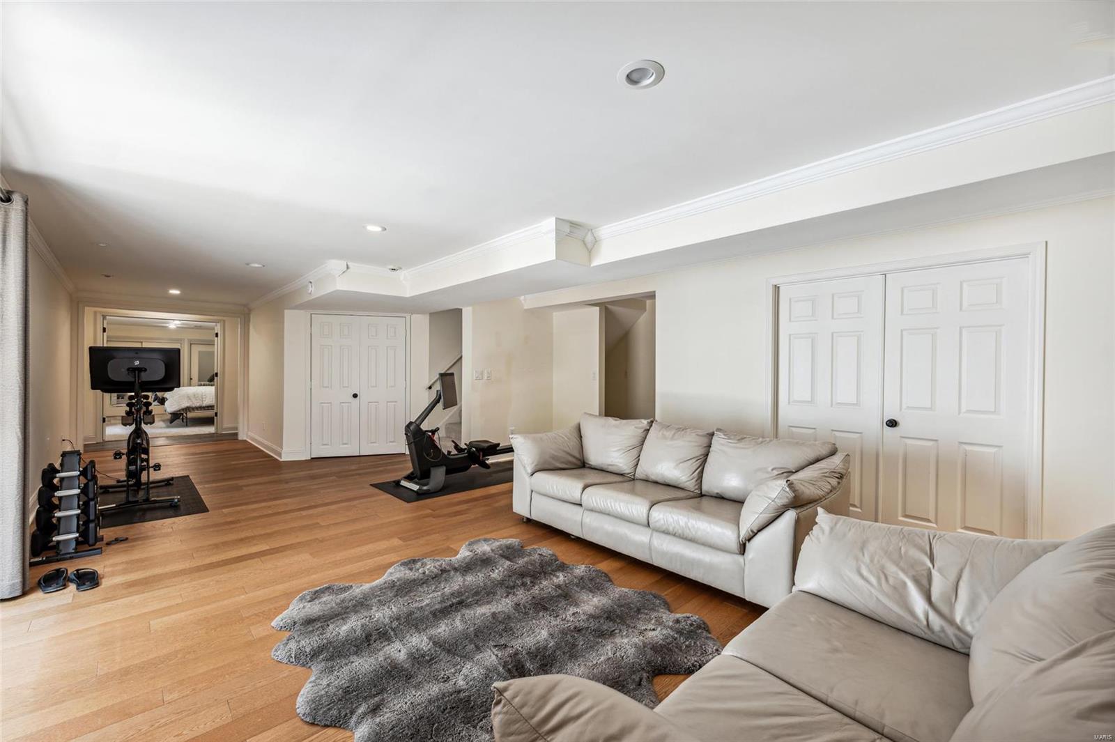 1305 Westhampton Woods Court