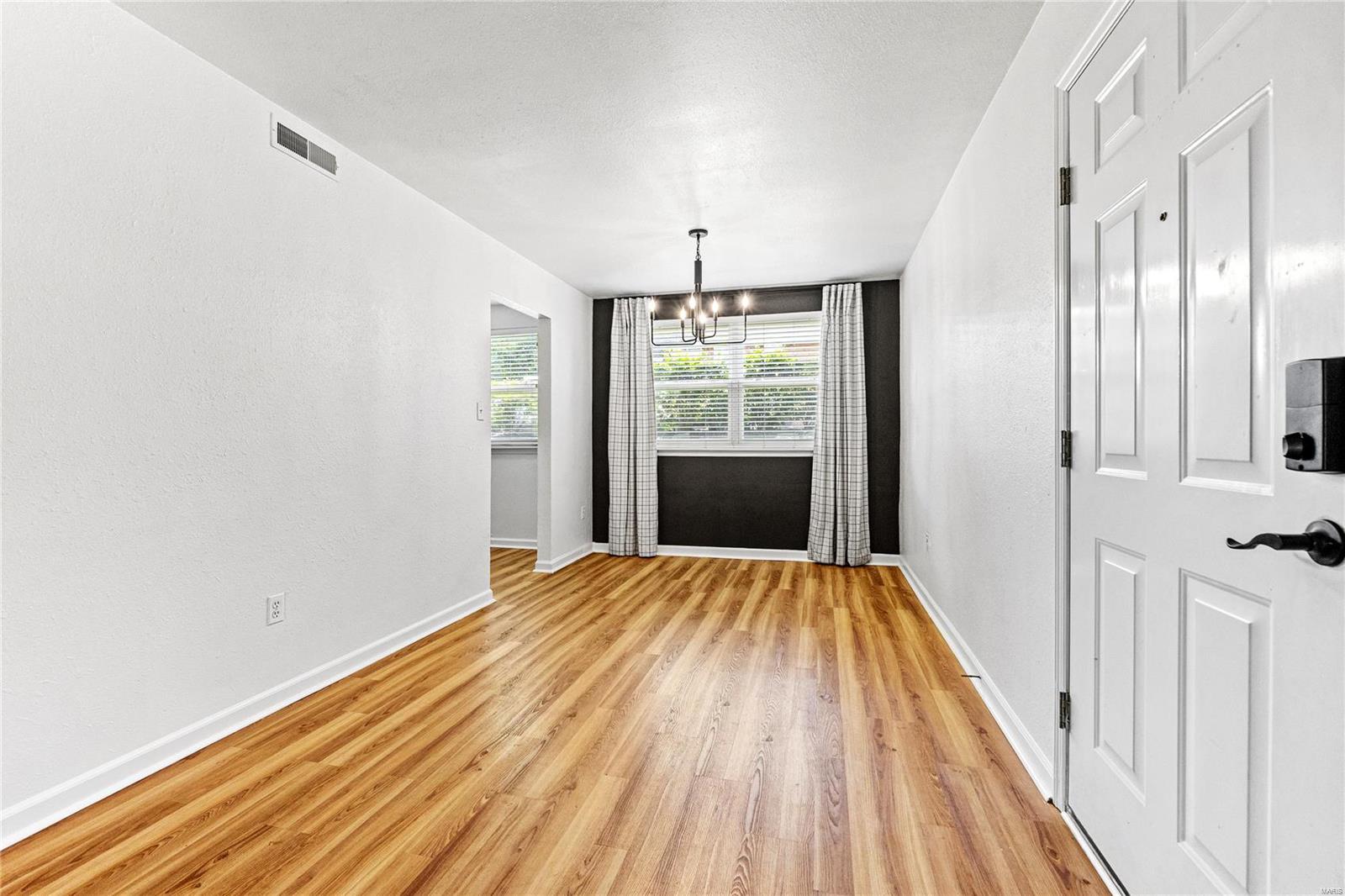 1958 Greenpoint Drive Unit: 102