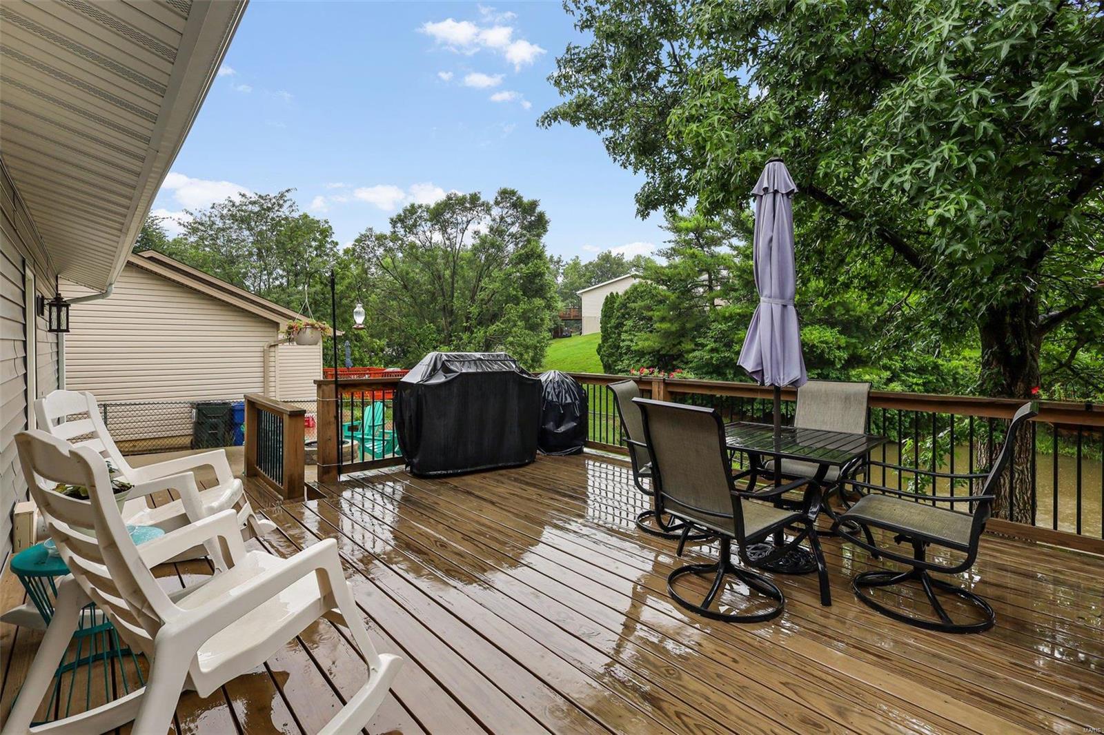 211 Straightoak Court