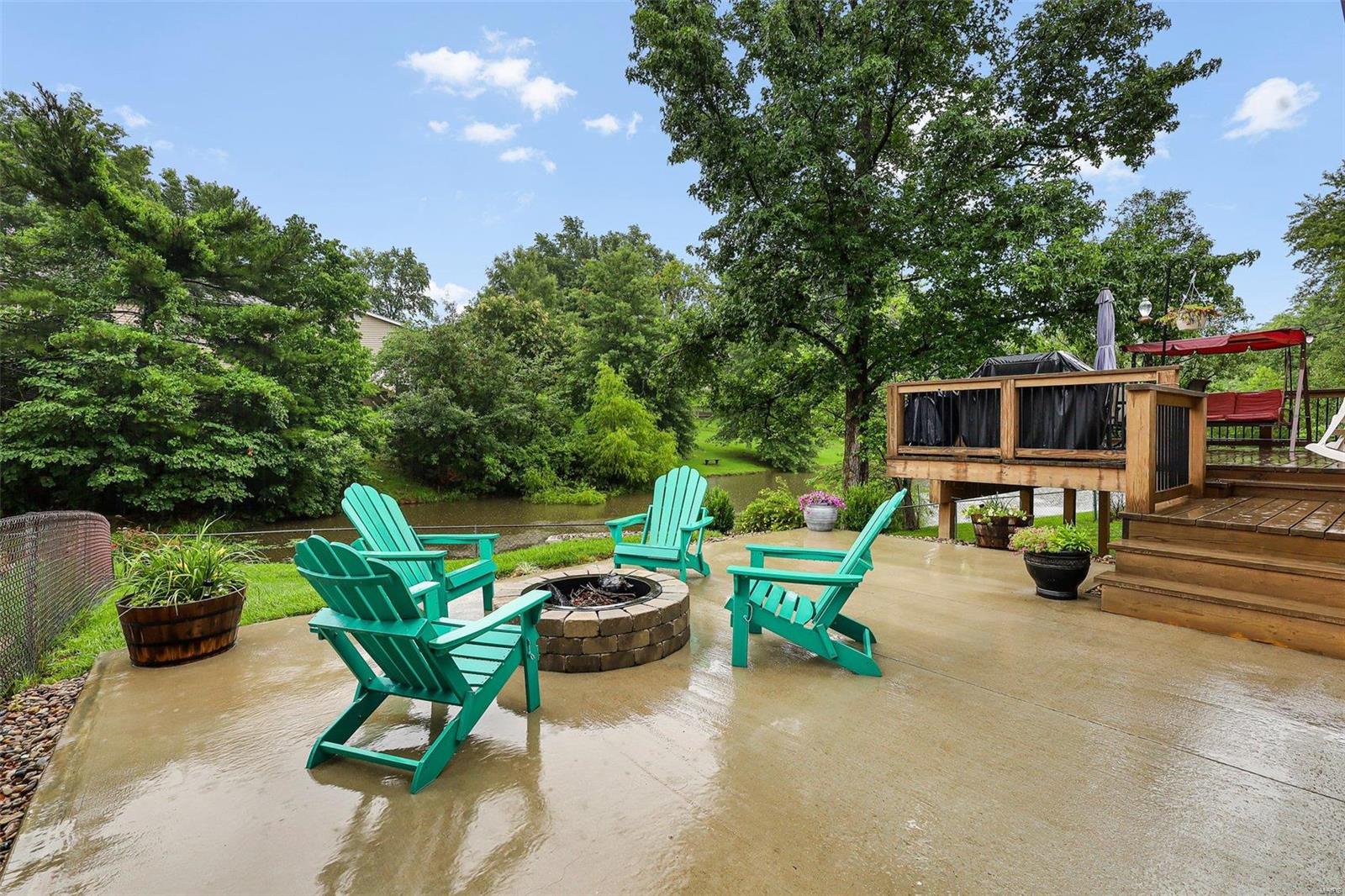 211 Straightoak Court