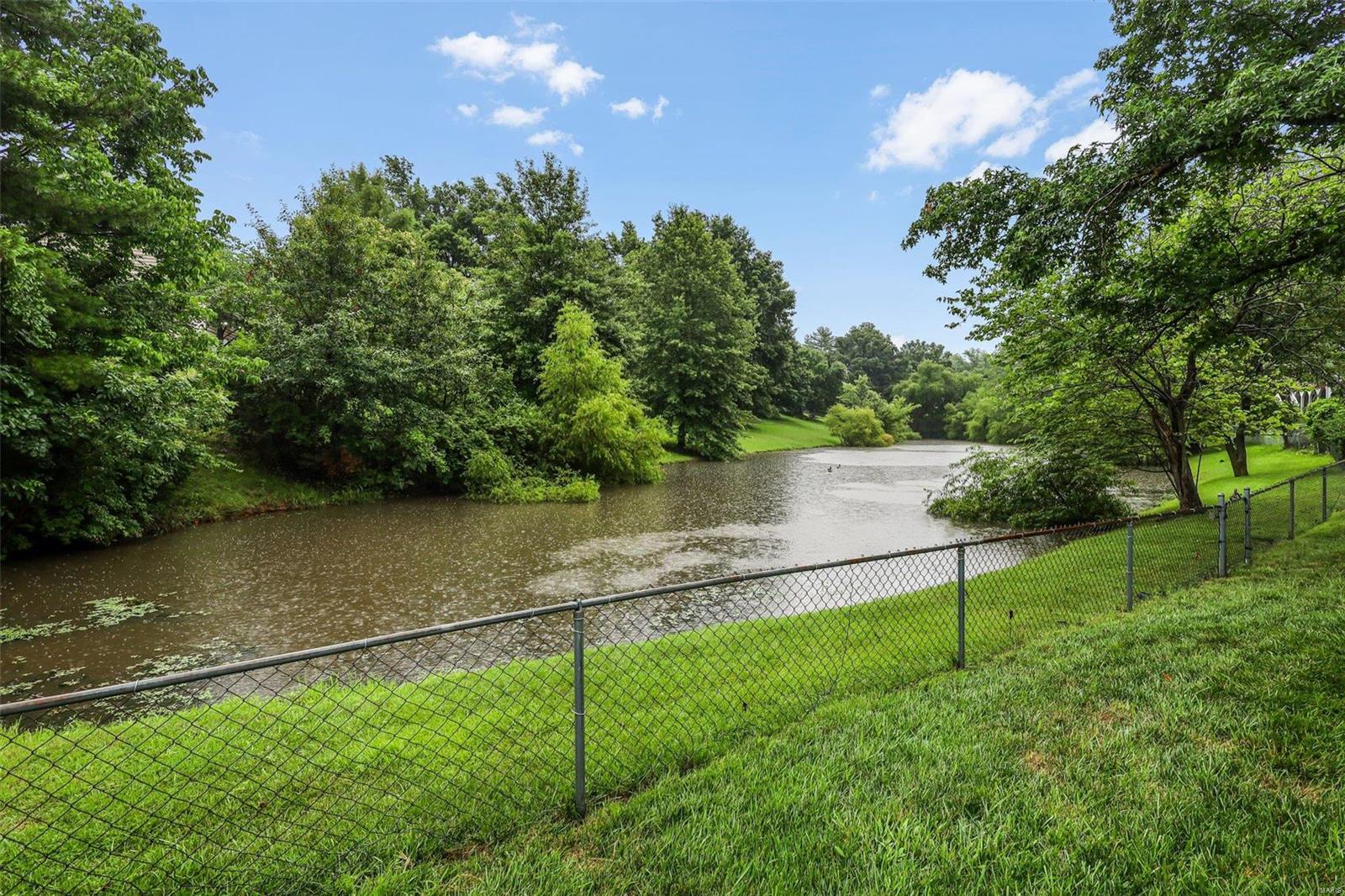 211 Straightoak Court