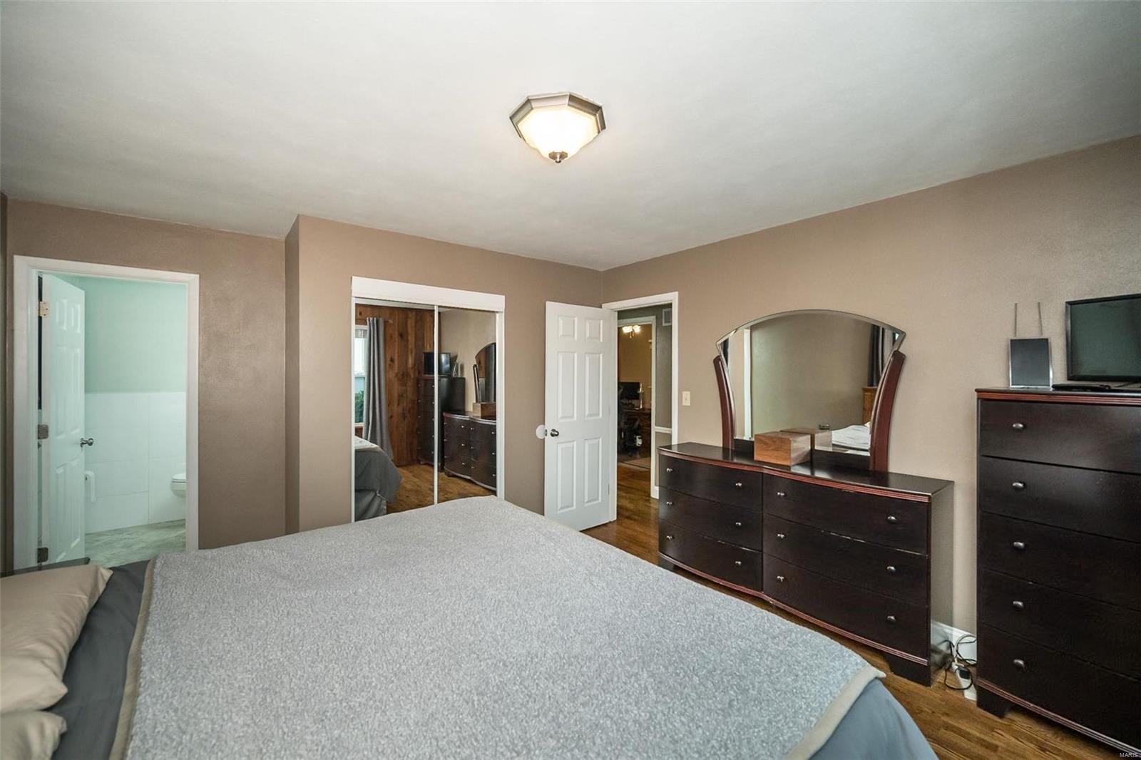 302 Dora Place