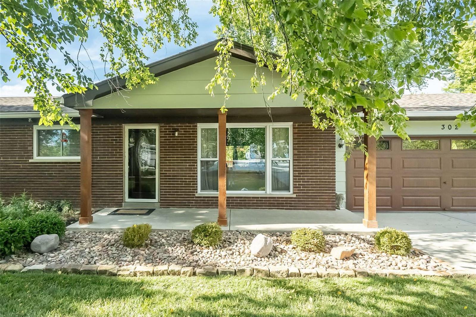 302 Dora Place