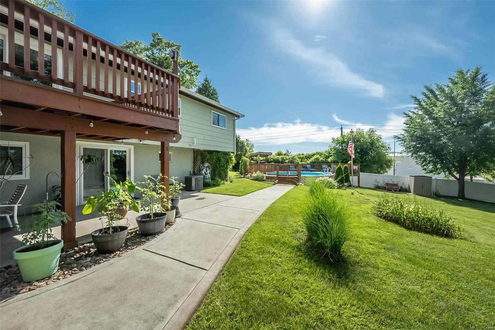 302 Dora Place