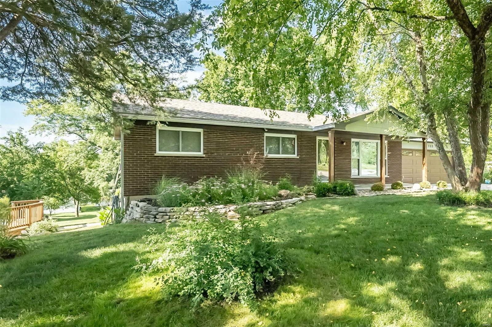 302 Dora Place