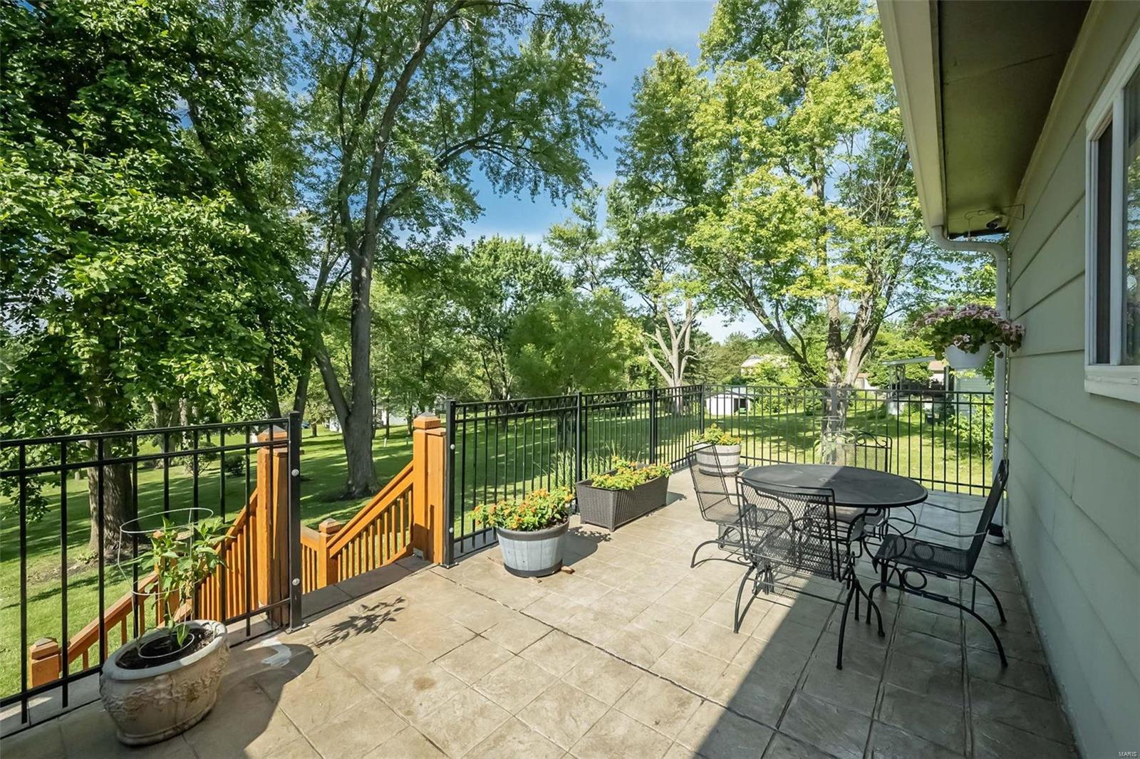 302 Dora Place