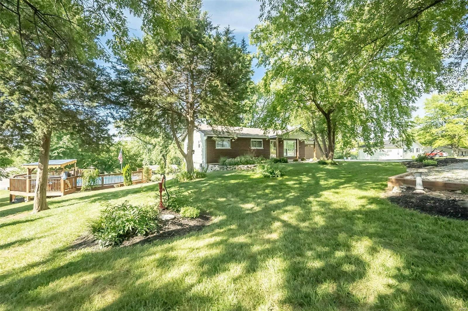 302 Dora Place