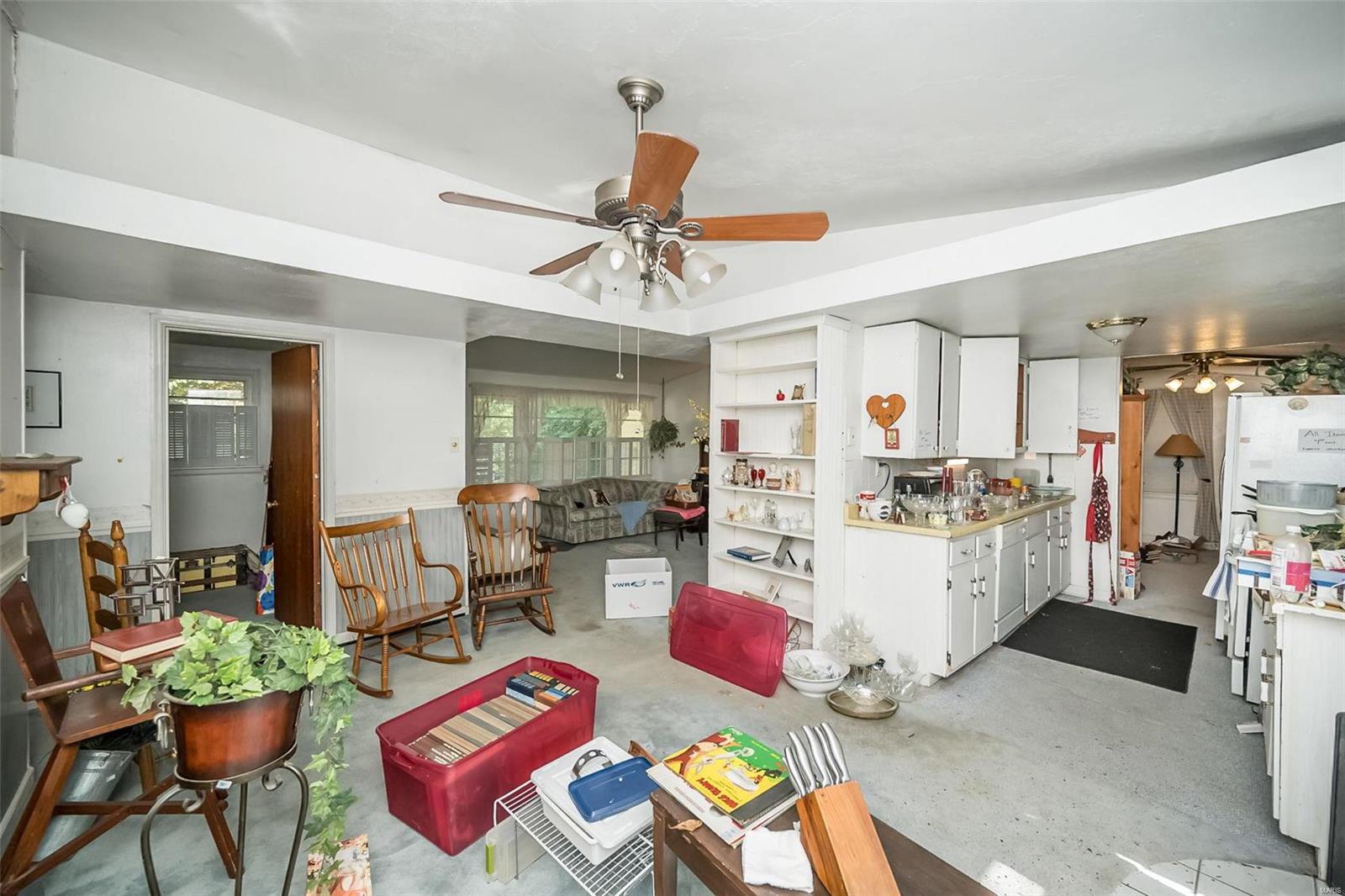 621 Crest Court