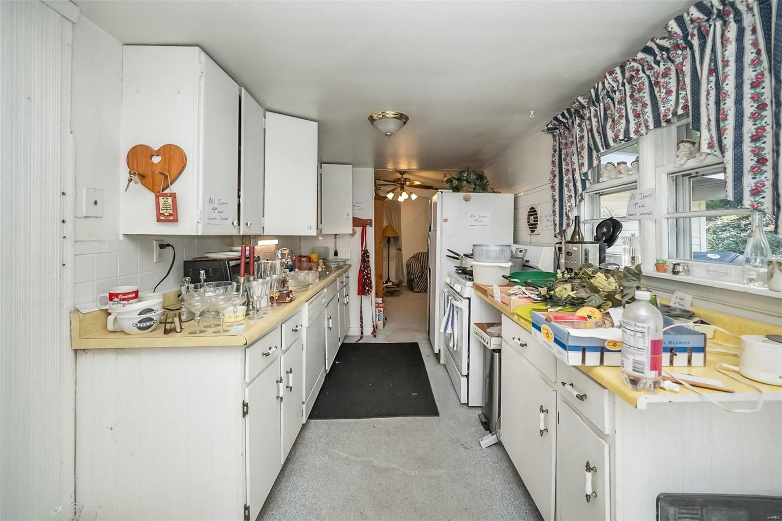 621 Crest Court