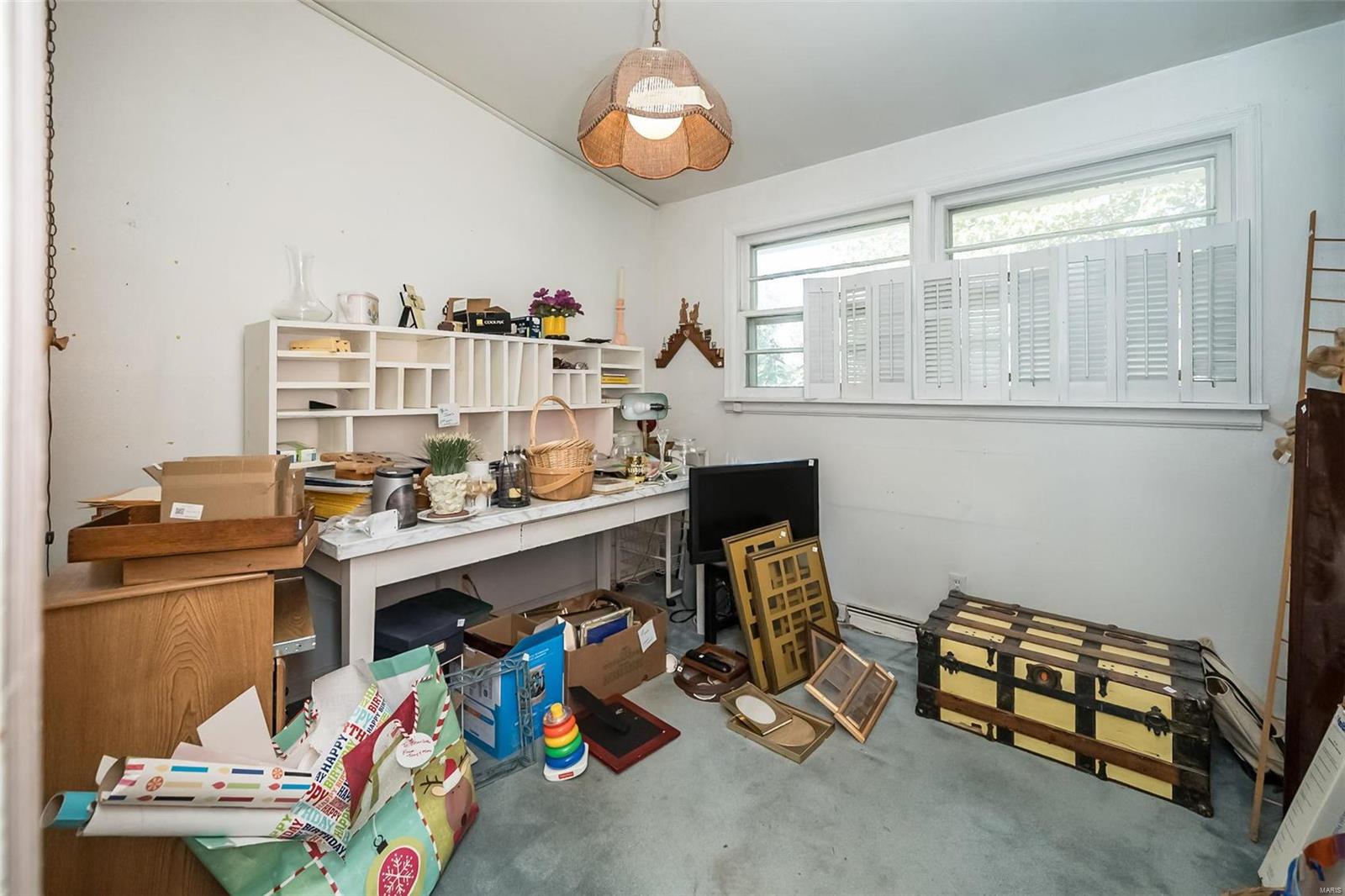 621 Crest Court