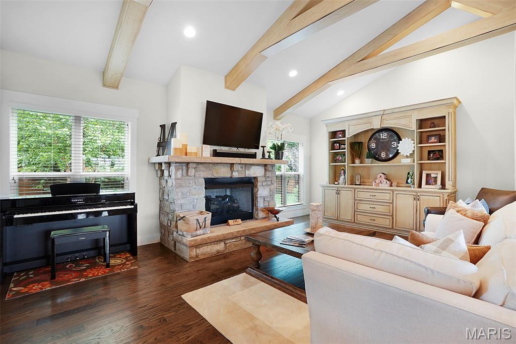 1316 Breezeridge Drive