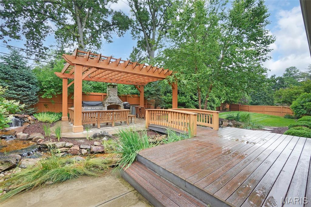 1316 Breezeridge Drive