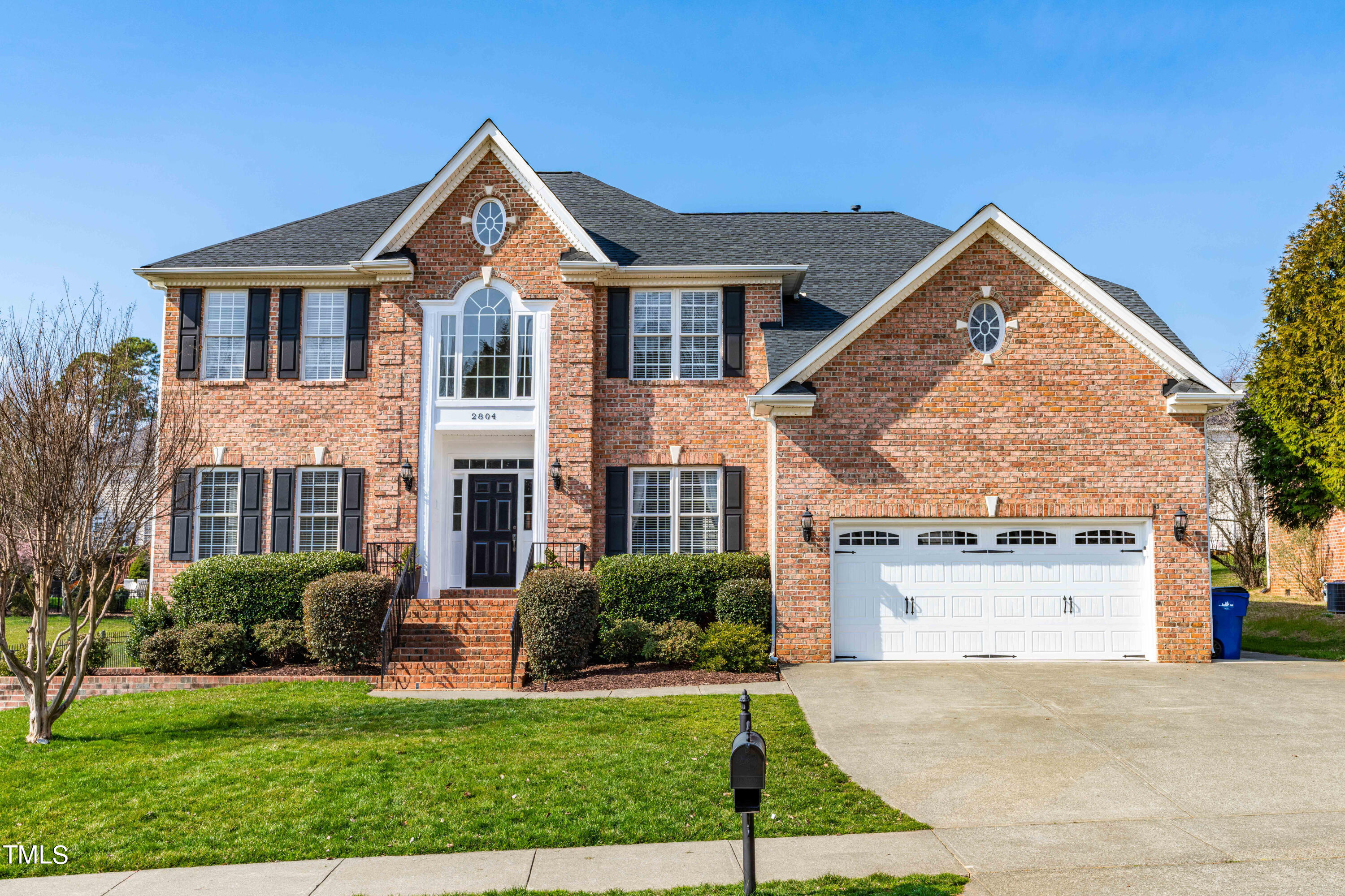 2804 London Bell Drive