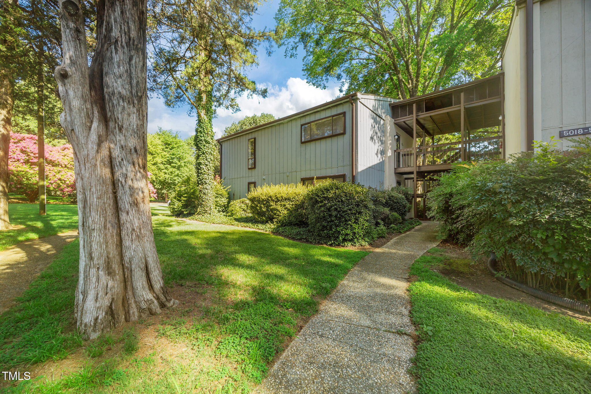 5024 Flint Ridge Place