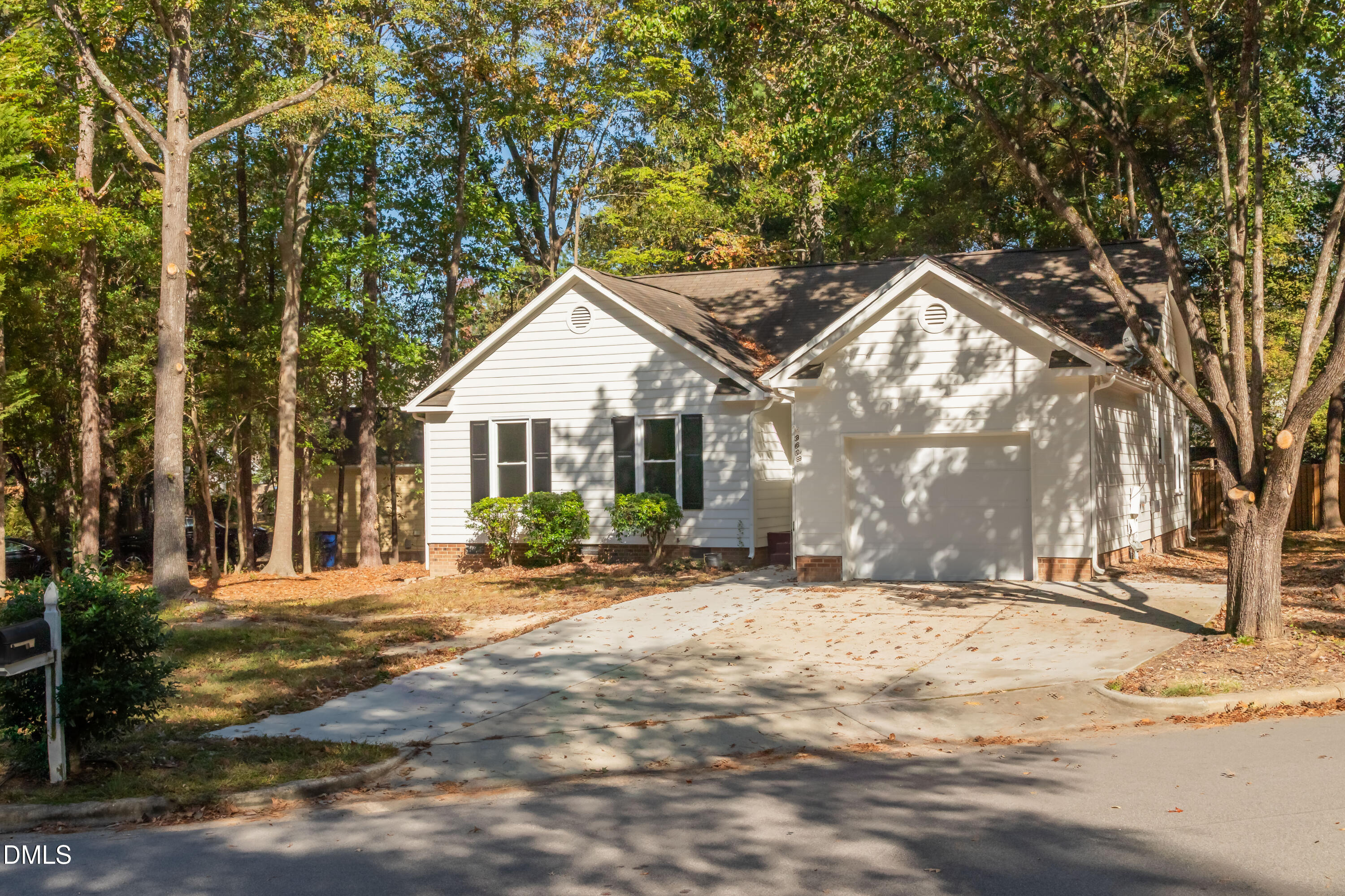 3609 Singleleaf Lane, Raleigh