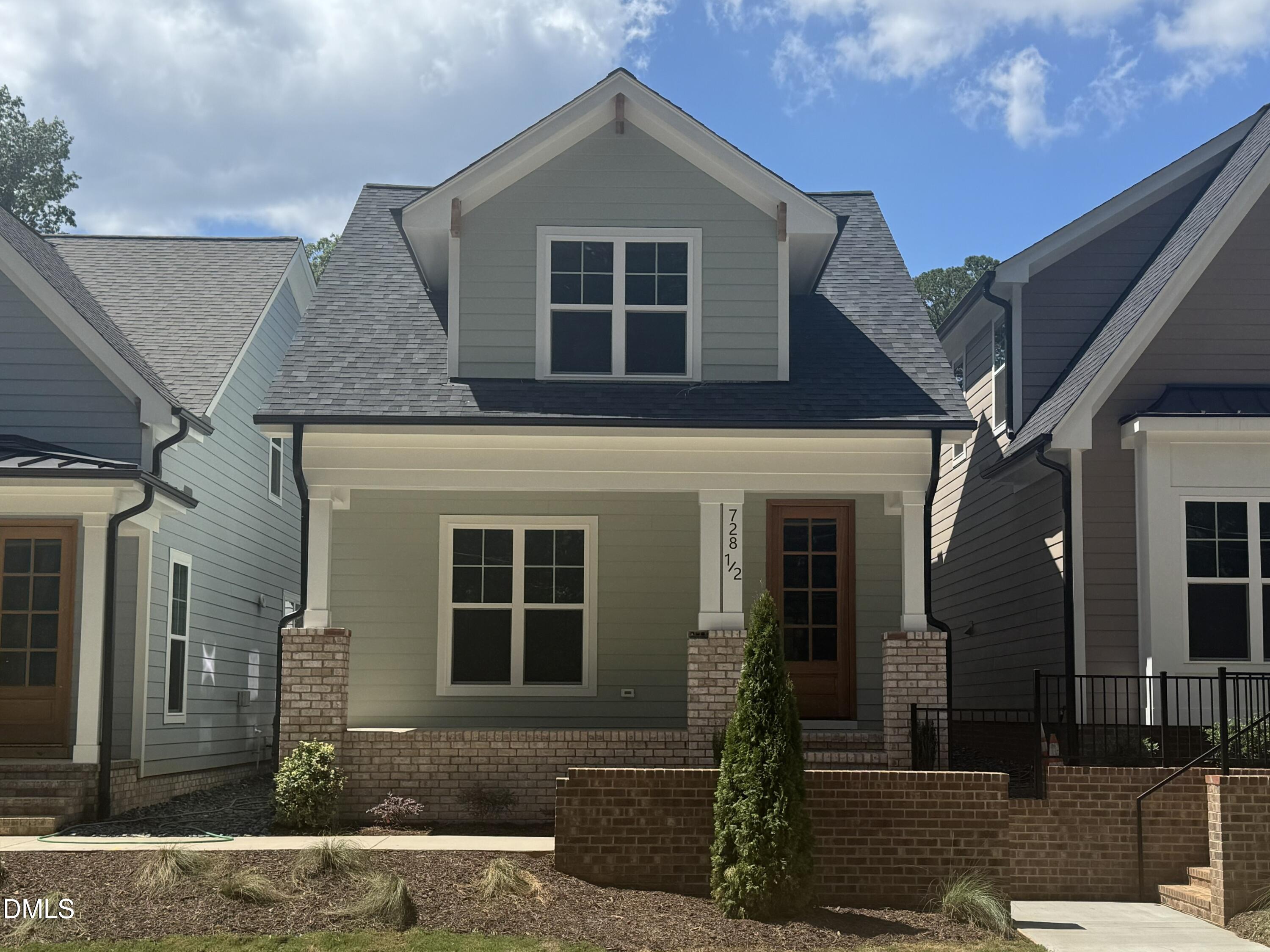 728 1/2 Powell Drive