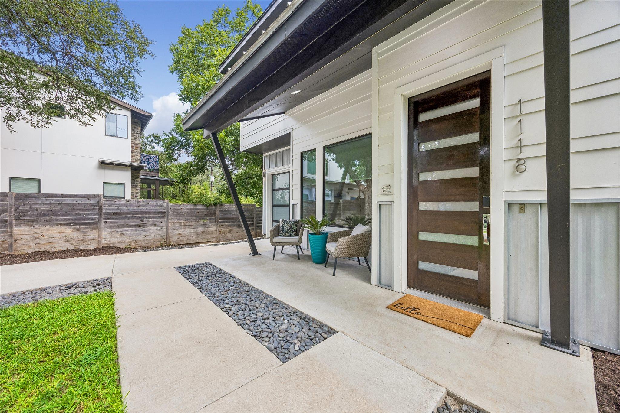 1118 Algarita Ave # 2