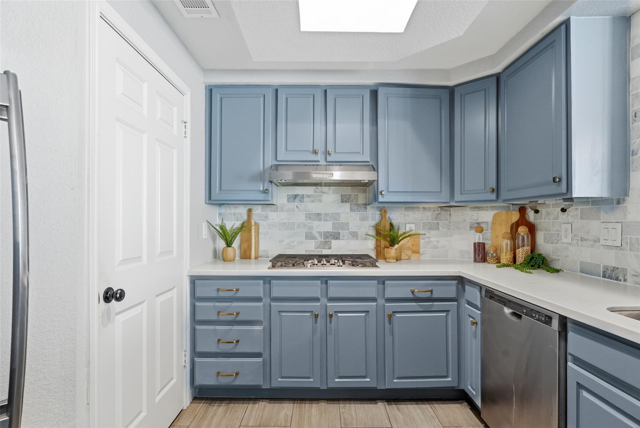 1000 Liberty Park DR # 204