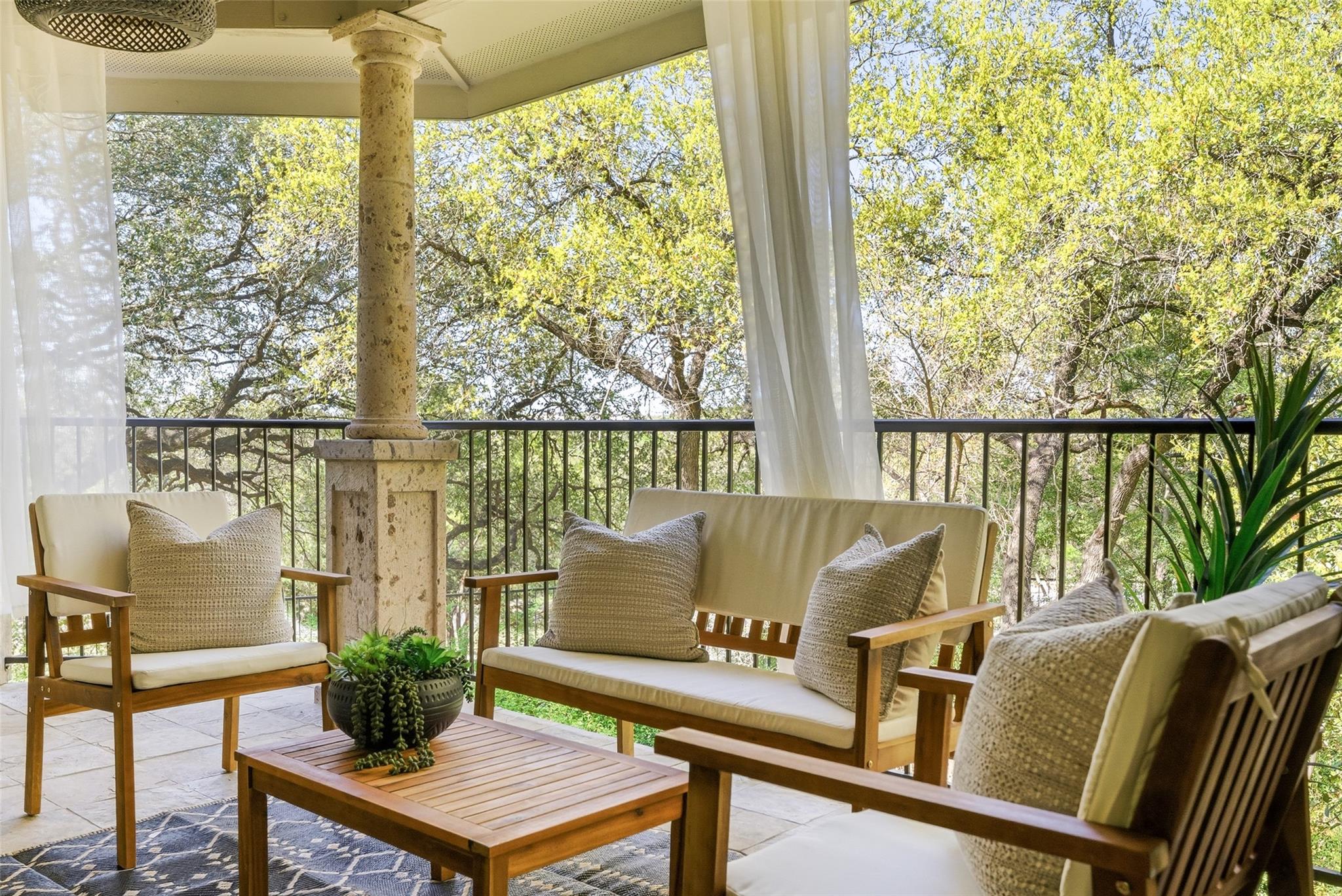 1000 Liberty Park DR # 204