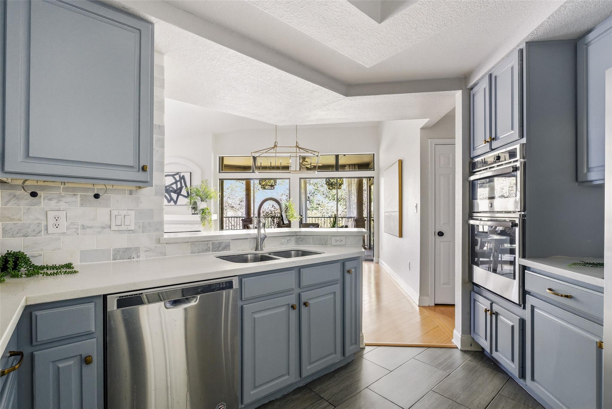 1000 Liberty Park DR # 204