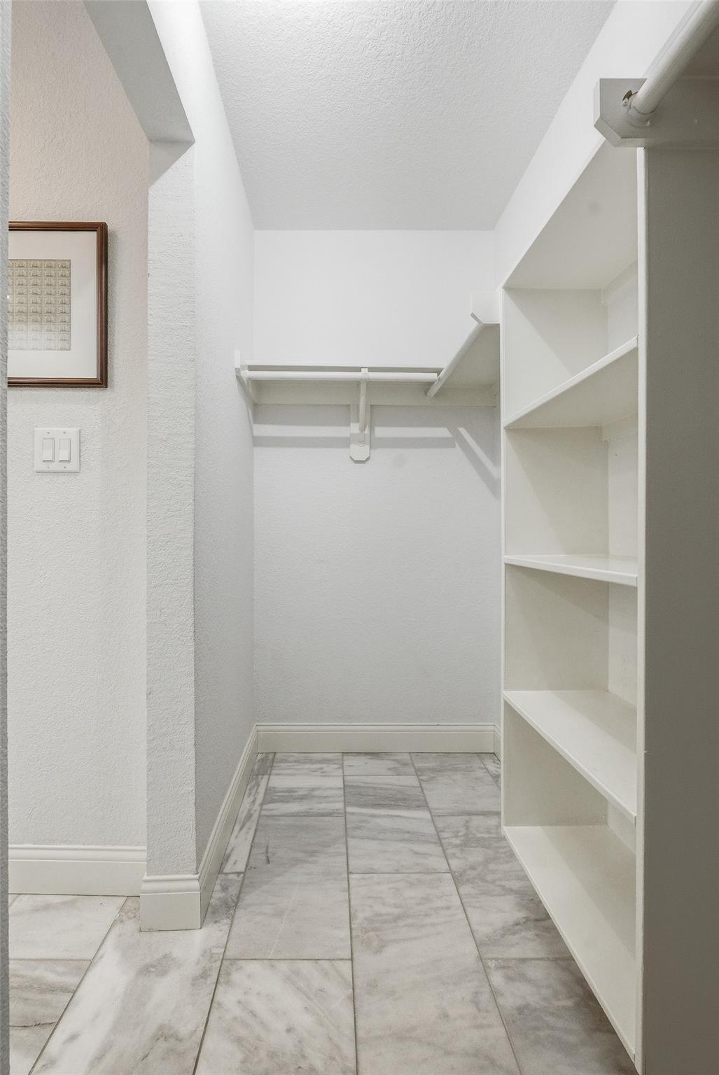 1000 Liberty Park DR # 204