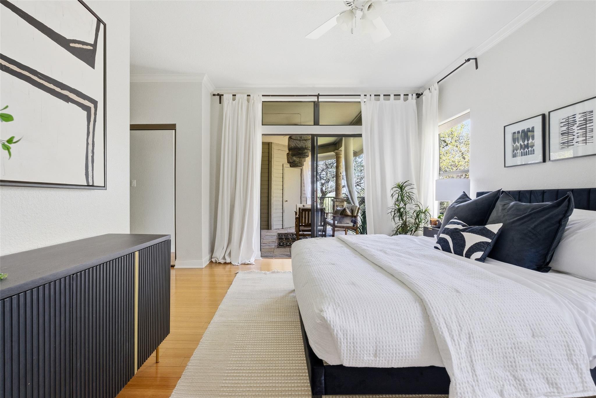 1000 Liberty Park DR # 204