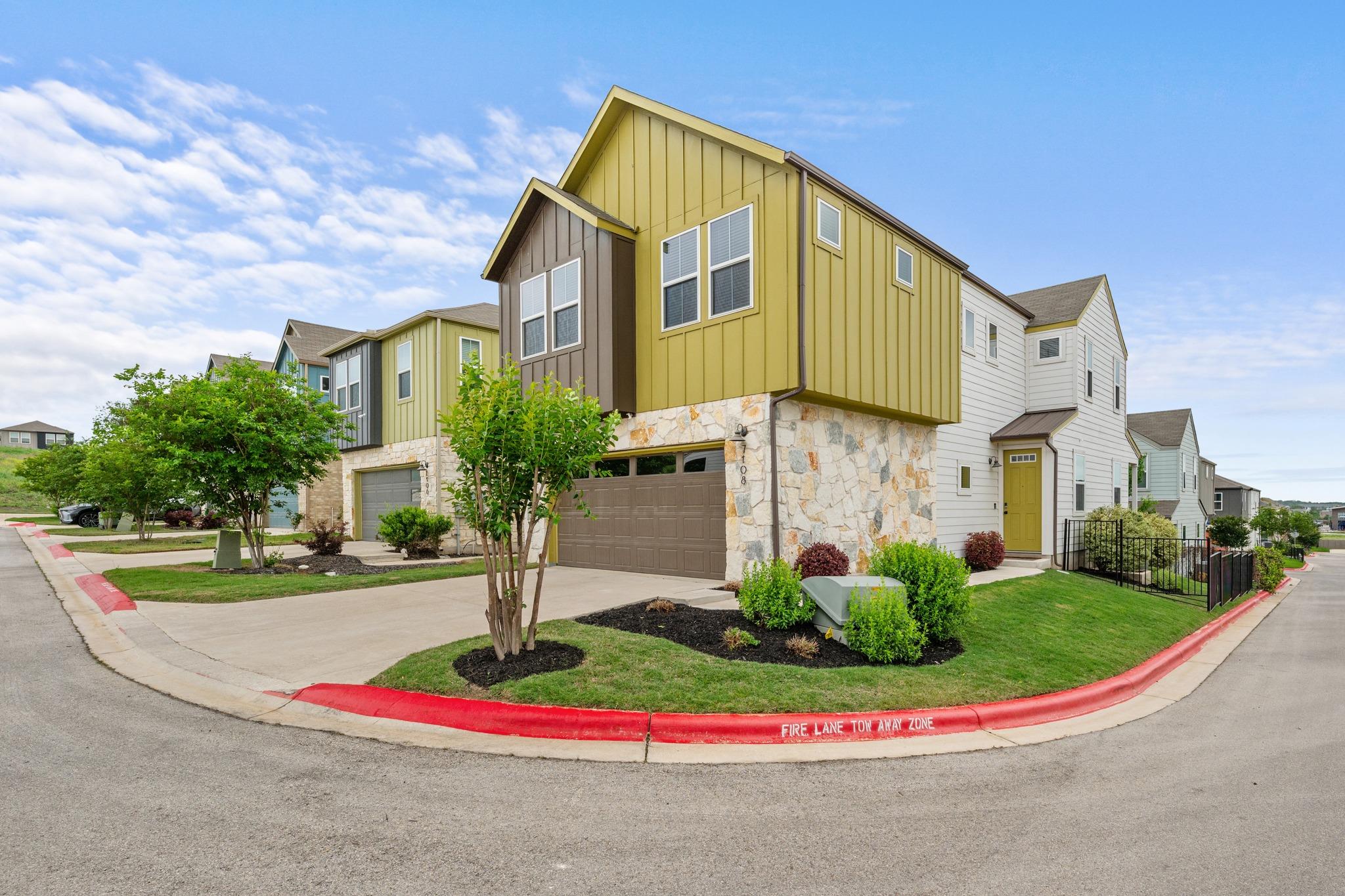 7108 Guastavino CT