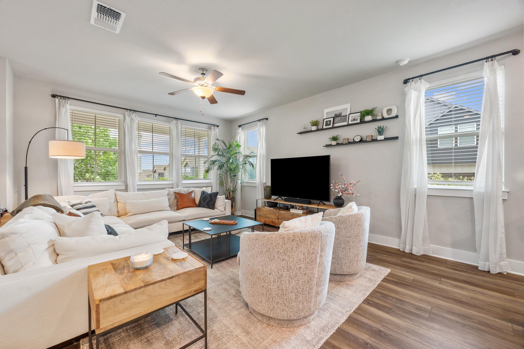 7108 Guastavino CT