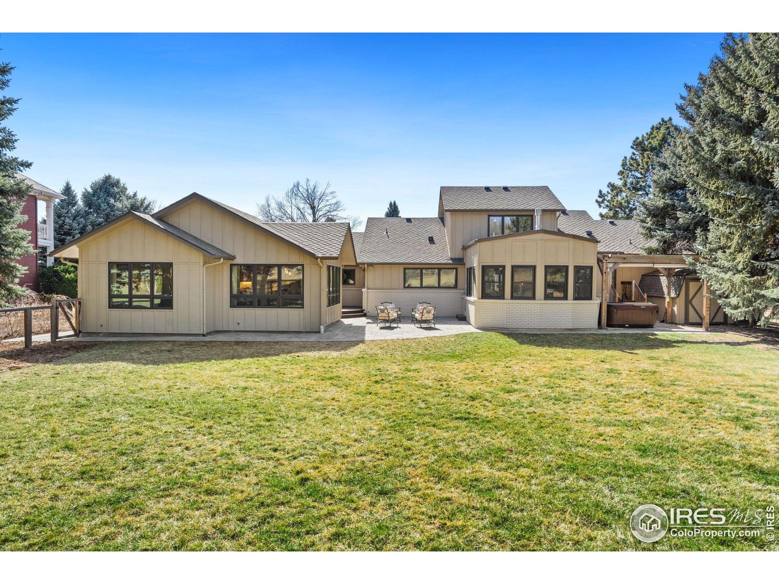 1806 Linden Lake Rd