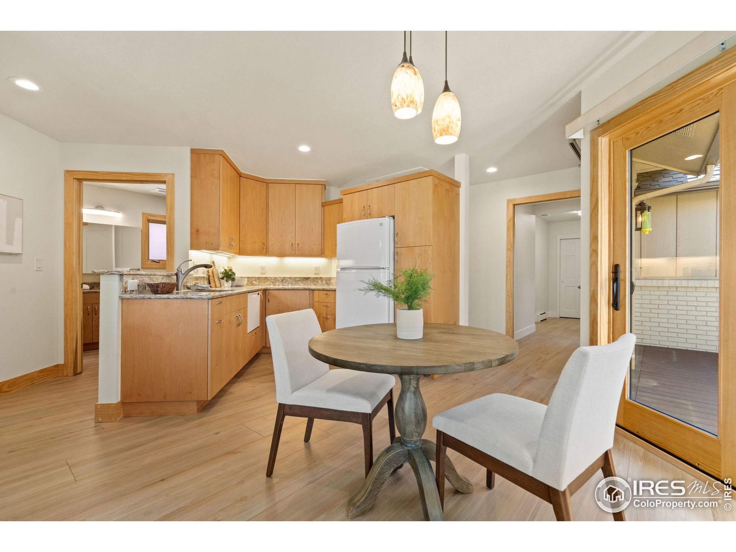 1806 Linden Lake Rd