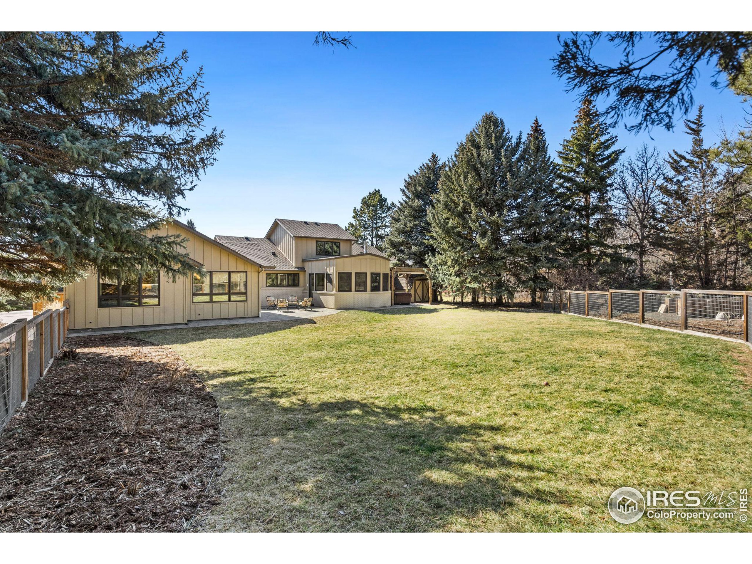 1806 Linden Lake Rd